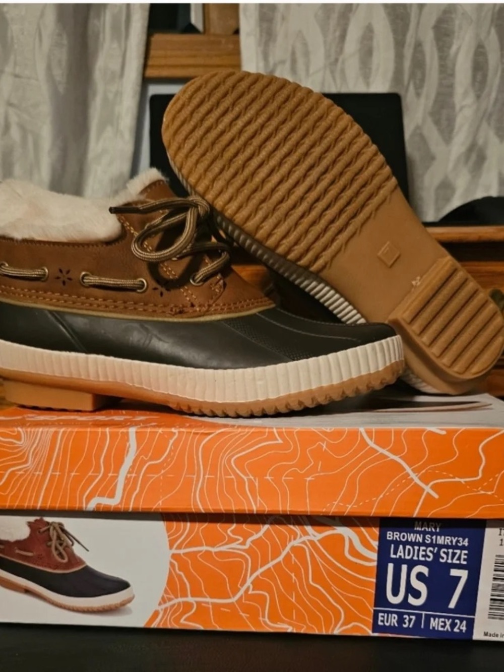Brown and Black Waterproof Duck Shoes with Shearling Lining - US 7